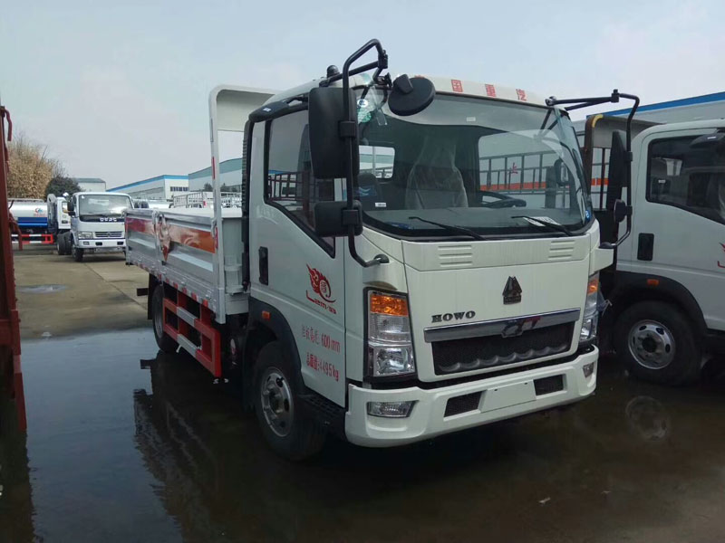 重汽豪沃4.1米(藍(lán)牌)氣瓶車 重汽豪沃4.1米(藍(lán)牌)氣瓶車