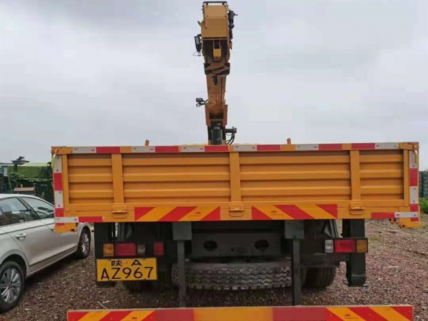 福田國(guó)六單橋隨車吊廠家