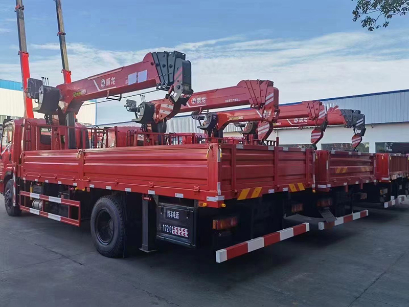 DFV5161JSQGP6D東風(fēng)D1單橋隨車吊 DFV5161JSQGP6D東風(fēng)D1單橋隨車吊