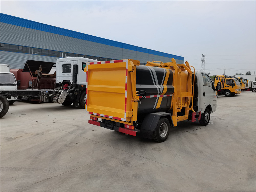 國六4.5方 藍(lán)牌凱馬瑞航 側(cè)裝壓縮垃圾車 國六4.5方 藍(lán)牌凱馬瑞航 側(cè)裝壓縮垃圾車